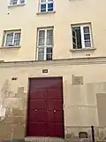 Facade du n°34 où vécurent Jean Dubuffet et Francis Ponge.