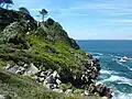 Poullan-sur-Mer : les falaises littorales et le GR 34 près de Kergavan.