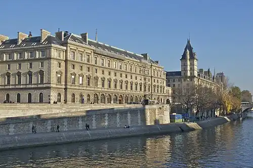 Ancien siège de la Direction régionale de la police judiciaire de Paris et cour d'appel au quai des Orfèvres (photo prise en 2007).