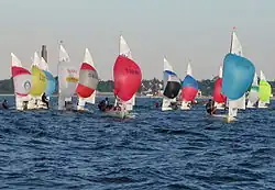 Régate de dériveurs de type 420.