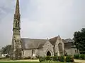 L'église paroissiale Saint-Ergat : vue extérieure d'ensemble depuis le sud-ouest.