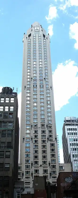 Four Seasons Hotel New York situé à New York.