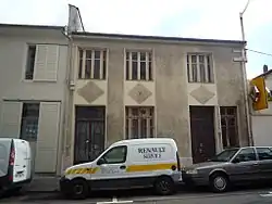 Le 55.