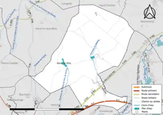 Carte en couleur présentant le réseau hydrographique de la commune