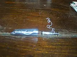 Fusette qui se glisse dans la navette