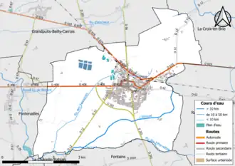Carte en couleur présentant le réseau hydrographique de la commune
