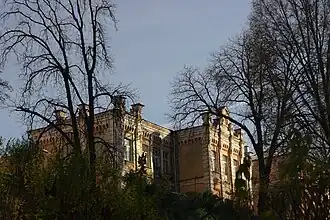 Hospice classé.
