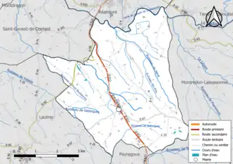 Carte en couleur présentant le réseau hydrographique de la commune