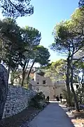 accès nord du château, côté jardins