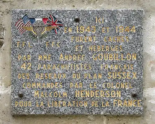 Plaque commémorative du no 8 rue Tournefort à Paris