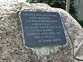 Plaque avec un poème, signé sous son pseudonyme Adomas Jakštas.