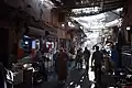 Commerces et activités dans la rue Bab Doukkala