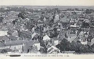 Panorama vers l'Hôtel-de-Ville depuis l'église Saint-Jacques.