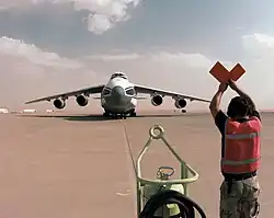 AN-124-100 1.