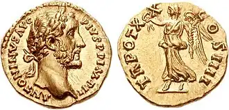 Aureus d’Antonin le Pieux. L'empereur lauré. Victoire avançant à gauche, une couronne dans la main droite, une palme sur le bras gauche. 138-161 EC