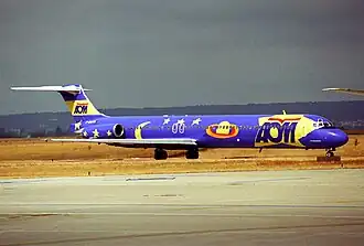 MD-83 repeint avec un dessin de la chanteuse Alizée