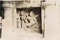 Début des années 1900, Trimūrti.