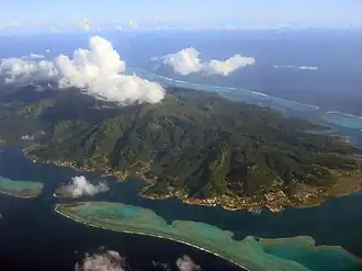 Le mont Temehani sur l'île de Raiatea.