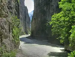 Un point large des gorges.