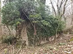 Mur de la salle capitulaire, dernier vestige.