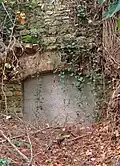 Niche murée du parc.