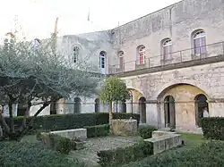 Cloître.