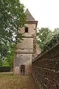 Le pigeonnier de l'angle ouest.