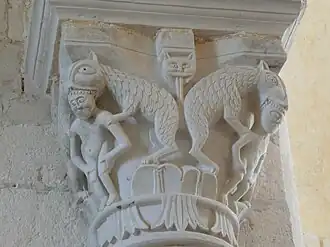 Monstres dévorant.