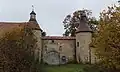 Portail et tourelles de l'abbaye