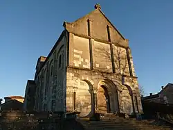La façade.