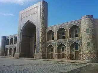 Médersa Abdoulla-khana (ru)