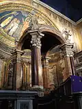 Maître-autel et abside de la basilique.