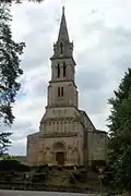 L'église Saint-Pierre, façade ouest (juin 2012).