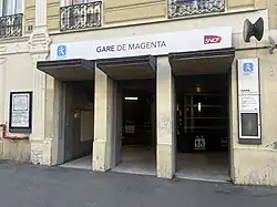 Entrée au niveau de la rue La Fayette.
