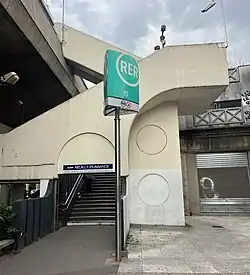 L'accès no&nbsp;2 « Boulevard Gallieni ».