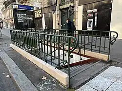 L'accès no&nbsp;4, « Rue Gobert ».