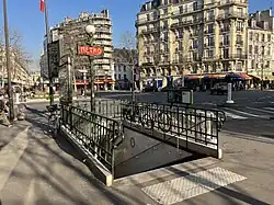 L'accès no&nbsp;2 « Rue Chaligny ».