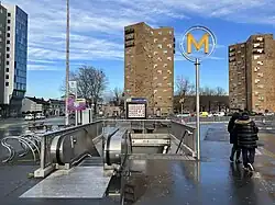 L'accès no&nbsp;1 « Avenue Jean-Jaurès (Aubervilliers) ».