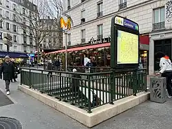 Accès no&nbsp;2, « Place Gambetta ».