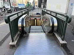 L'accès no&nbsp;2 « Rue Anatole-France ».