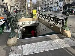 Bouche secondaire de l'accès no&nbsp;1.