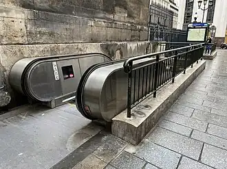 La sortie secondaire rattachée à l'accès no&nbsp;1.