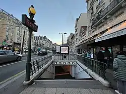 L'accès no&nbsp;3 « Boulevard Poniatowski ».