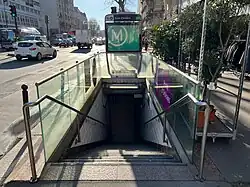L'accès no&nbsp;7 « Rue Poirier de Narçay ».