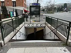 L'accès no&nbsp;3 « Avenue Georges-Lafont ».