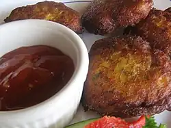Accras et sauce chili