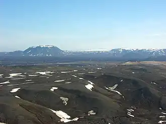 Vue aérienne de la Búrfell (à gauche) depuis le nord-ouest.