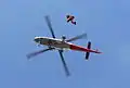 Un Agusta A109 K2 lors d'un hélitreuillage de sauvetage en Slovaquie.
