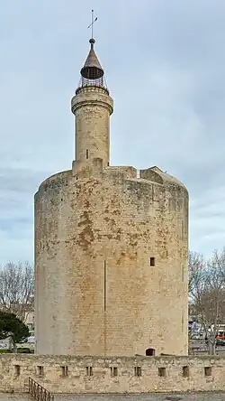 La tour.