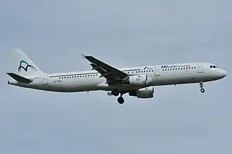 L'Airbus A321-100 impliqué, dans sa livrée précédente.